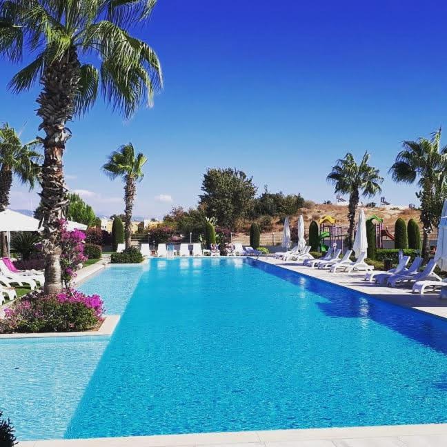 Babylon Luxury Villa With Private Pool And Indoor Heated Pool Sidé Extérieur photo