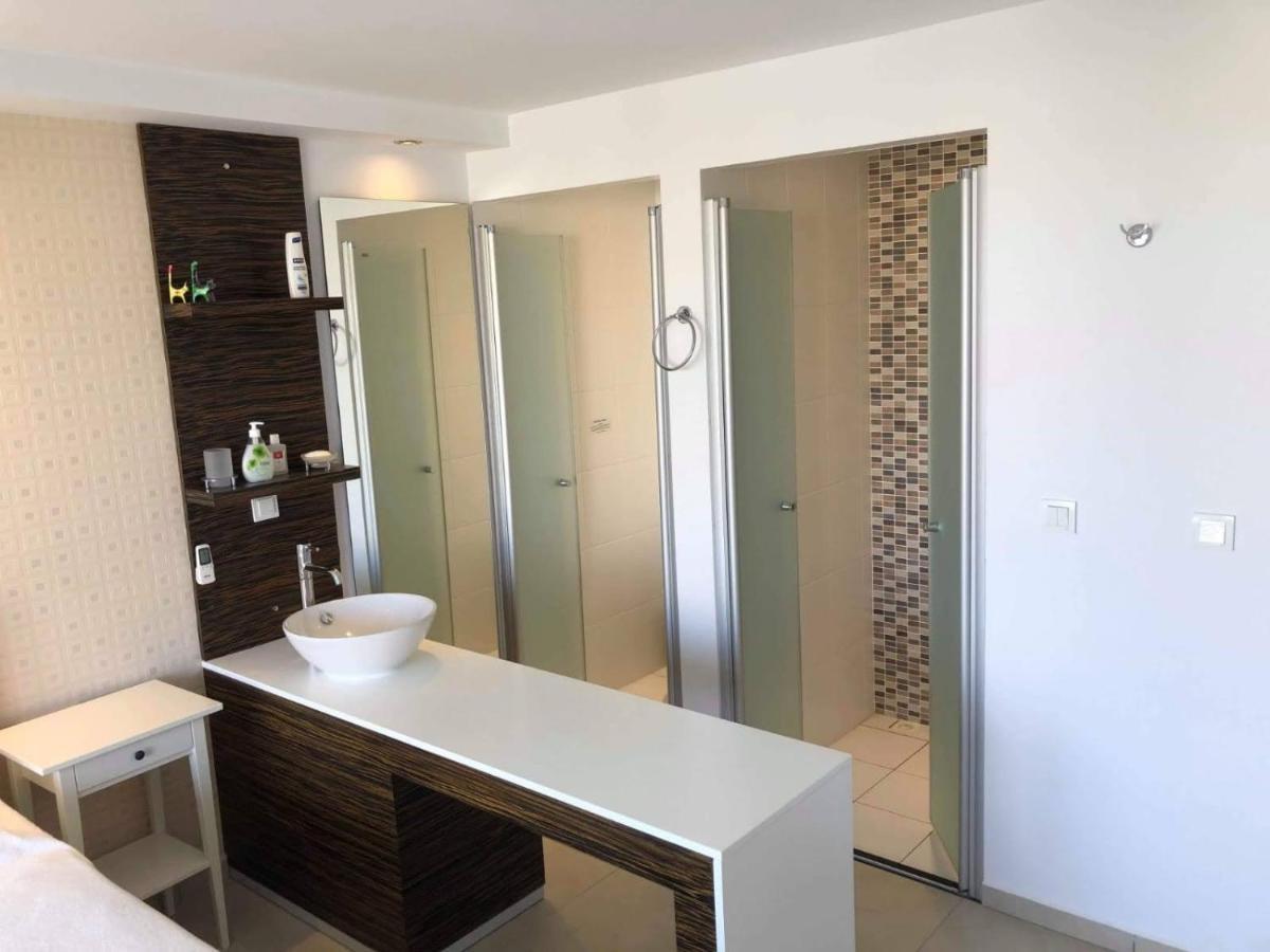 Babylon Luxury Villa With Private Pool And Indoor Heated Pool Sidé Extérieur photo
