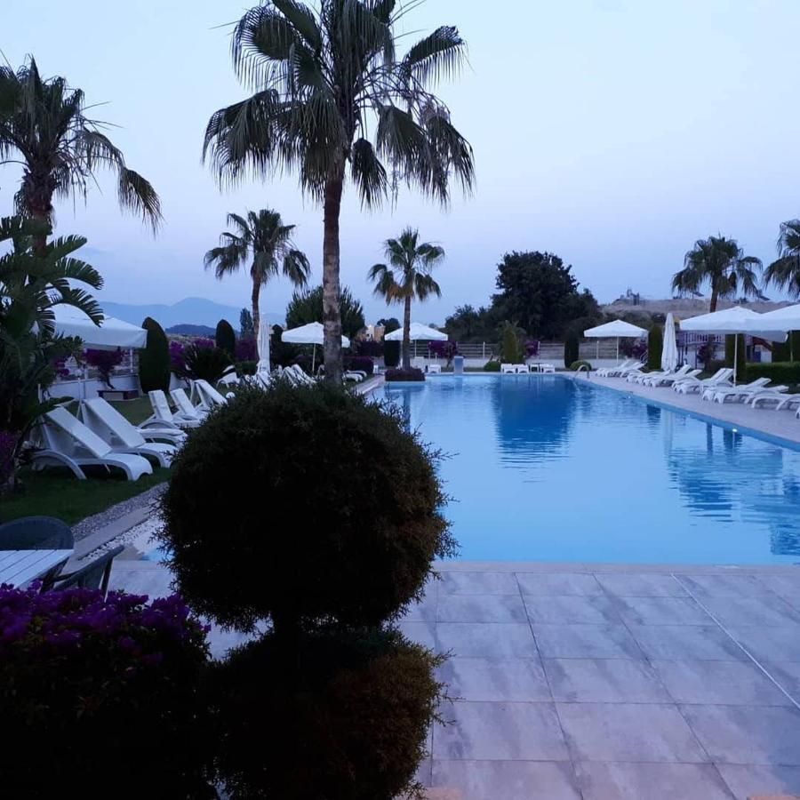 Babylon Luxury Villa With Private Pool And Indoor Heated Pool Sidé Extérieur photo