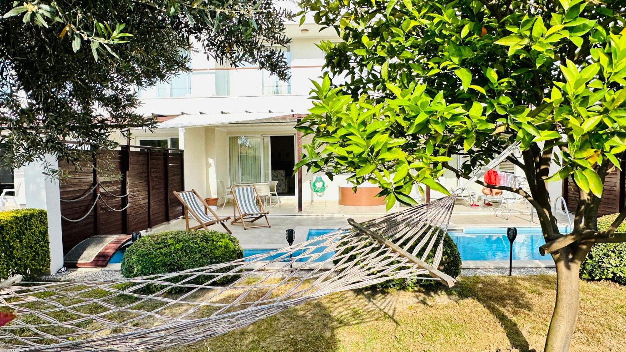 Babylon Luxury Villa With Private Pool And Indoor Heated Pool Sidé Extérieur photo